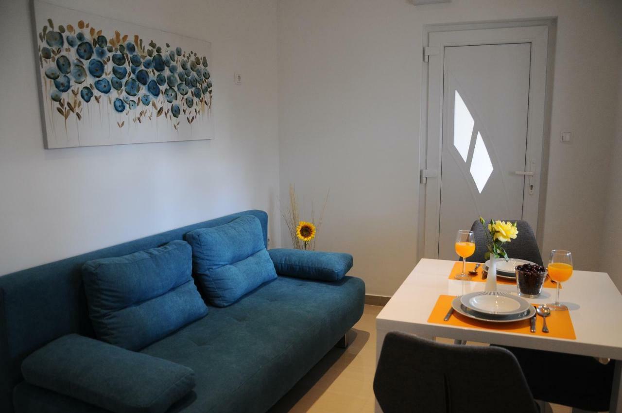 Apartment Aria With Private Parking Split Exterior photo